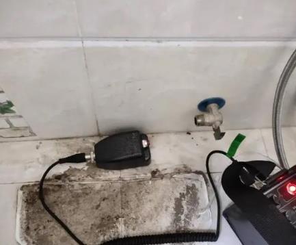 迪庆屋顶漏水维修公司分享下卫生间漏水的危害及解决方法